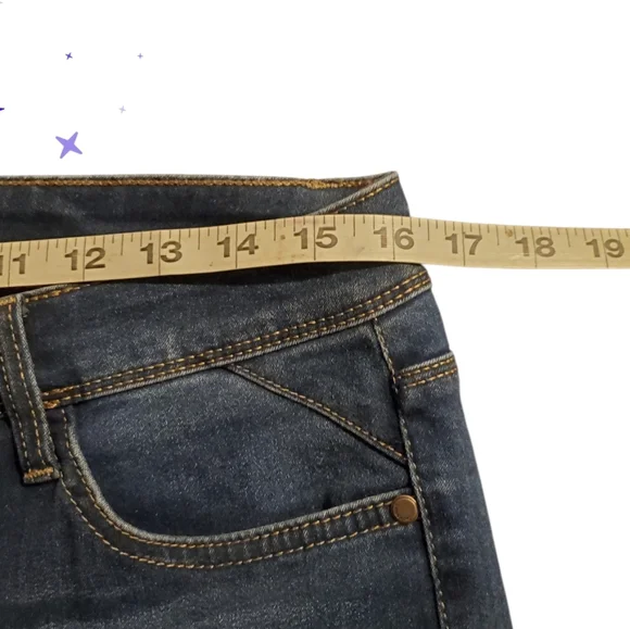 Bandolino Selene Capri Jeans - Picture 5 of 6